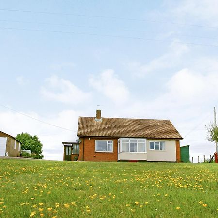Merryview Bungalow Orcop エクステリア 写真
